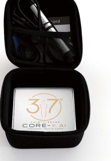 37°CORE-X AI 本体とセンサースティック